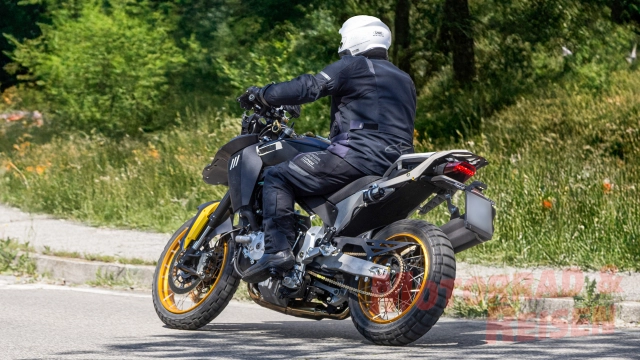 Lộ diện benelli trek mới làn gió lạ từ ý với động cơ 3 xy-lanh và hộp số amt - 4