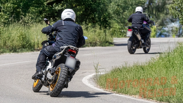 Lộ diện benelli trek mới làn gió lạ từ ý với động cơ 3 xy-lanh và hộp số amt - 6