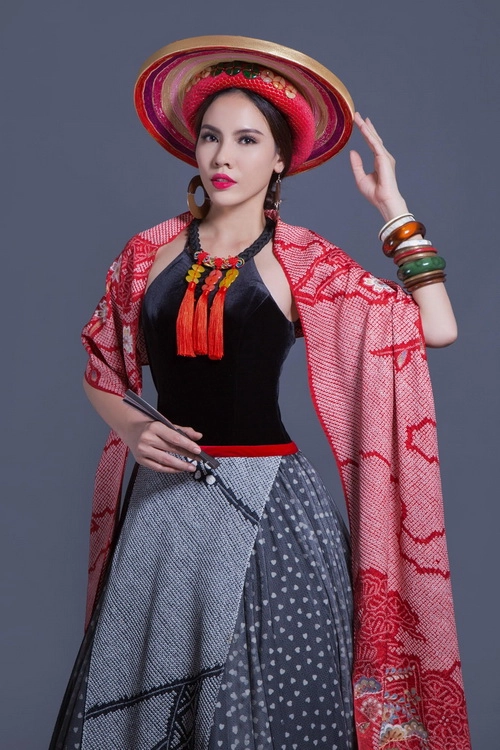 Lộ diện trang phục dân tộc lạ mắt của á khôi lệ quyên - 5