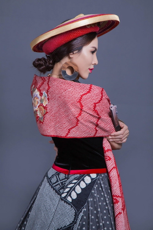 Lộ diện trang phục dân tộc lạ mắt của á khôi lệ quyên - 11