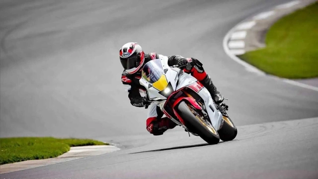 Lộ tin yamaha r7 2026 khi chiếc sportbike hạng trung vẫn giữ được linh hồn analog giữa thời đại số - 3