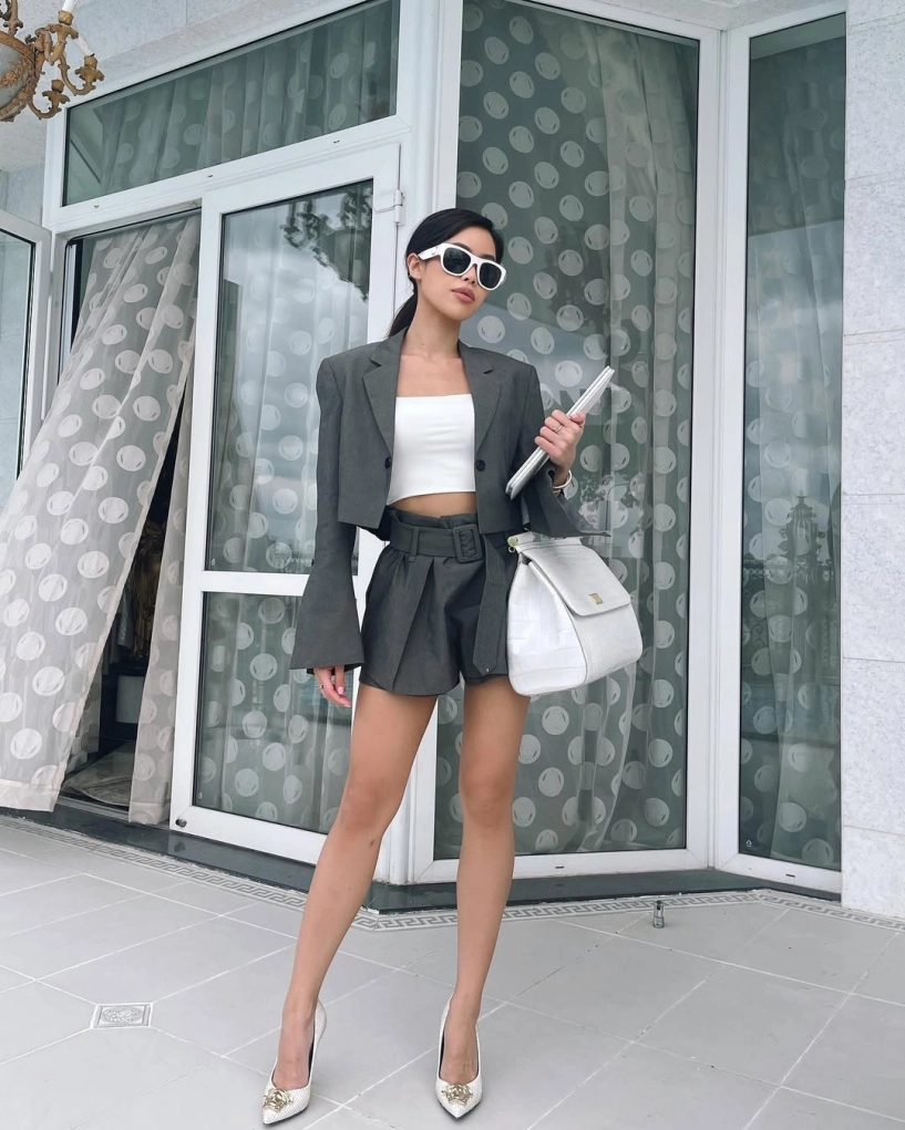 Loạt phụ kiện chục tỷ đồng của công chúa hàng hiệu tiên nguyễn - 12