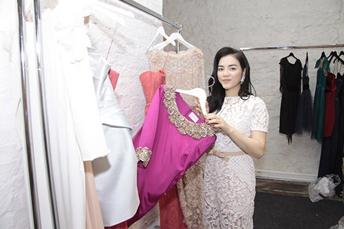 Lý nhã kỳ bàn việc cùng các ntk nổi tiếng - 5