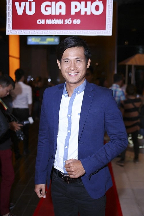 Mc quỳnh chi khéo léo hé lộ vòng 1 gái một con - 9