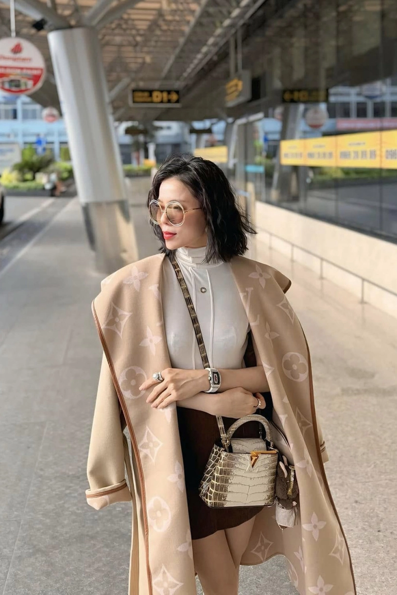 Mix áo khoác dáng dài thời thượng như mỹ nhân việt - 6