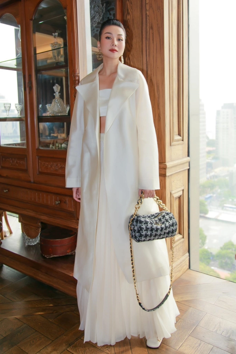 Mix áo khoác dáng dài thời thượng như mỹ nhân việt - 11