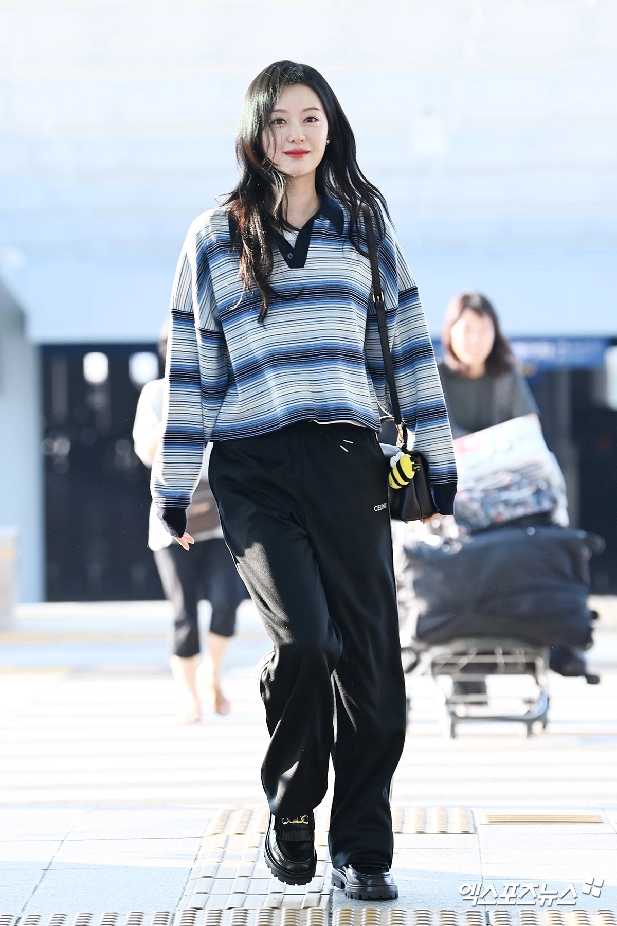 Mỹ nhân u35 mỗi lần xuất hiện là gây bão outfit đơn giản nhưng hội chị em phát cuồng vì quá sang - 6