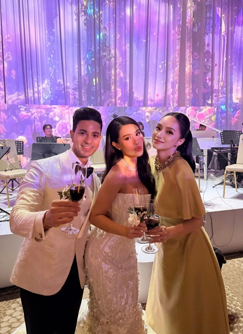 Mỹ nhân việt lên đồ sang chảnh dự đám cưới tiên nguyễn 2 con dâu nhà tỷ phú một 9 một 10 quỳnh anh shyn hở bạo - 9