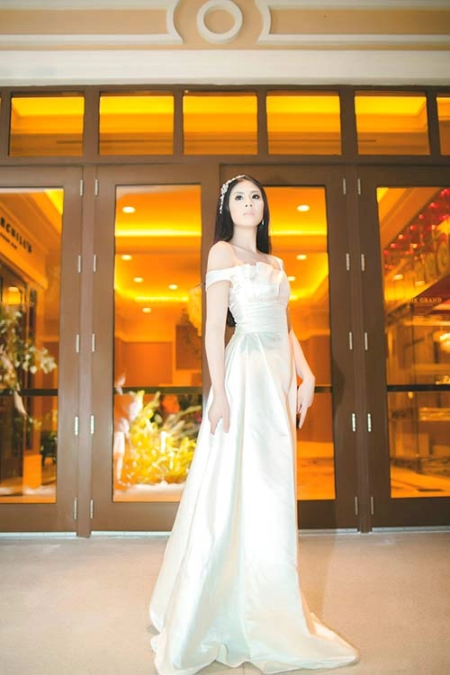 Ngọc hân lộng lẫy dự tiệc với váy cây nhà lá vườn - 3