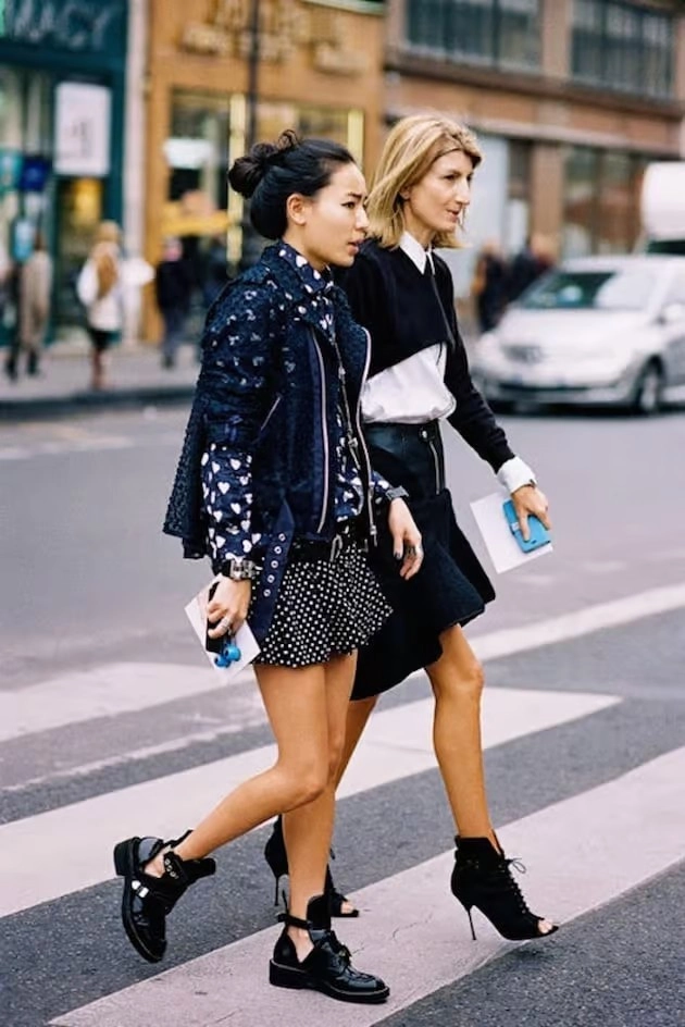 Những đôi giày đa năng bạn nên ưu tiên mua sớm để phối trang phục hằng ngày - 7