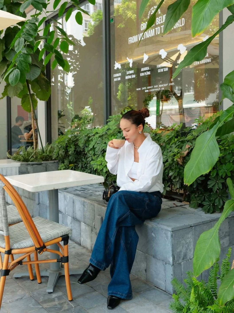 Nữ ca sĩ việt 41 tuổi ăn diện như sách mẫu trẻ mãi không già nhờ mê diện item này - 4