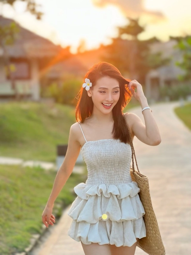 Nữ mc vtv quê phú thọ vừa nhận lời cầu hôn của danh thủ đức huy có gu thời trang đời thực ra sao - 13