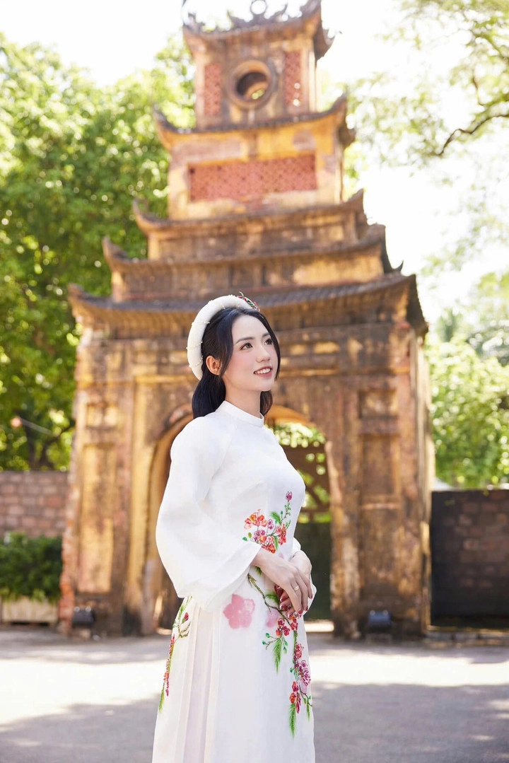 Phong cách đời thường gợi cảm của hot girl tuyển nữ trần thị duyên - 11