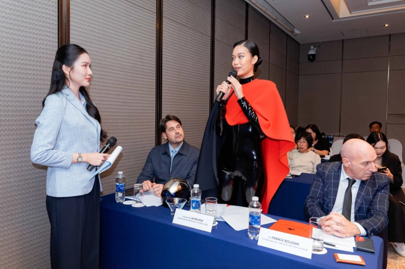 Phương anh lại mai hoa đối lập phong cách - 8