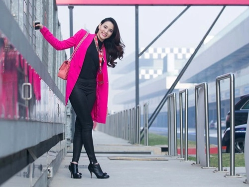 Quần chẽn gây đỏ mặt của trang nhung - 7