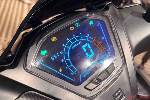 Ra mắt keeway bx200i có giao diện hao hao nvx 155 - sở hữu nhiều trang bị xịn với bình xăng 11 lít - 14