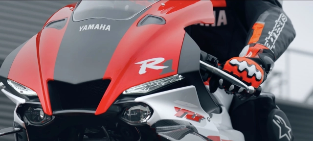 Ra mắt yamaha yzf-r1 2026 khi tốc độ và di sản gặp nhau ở cột mốc 70 năm - 4