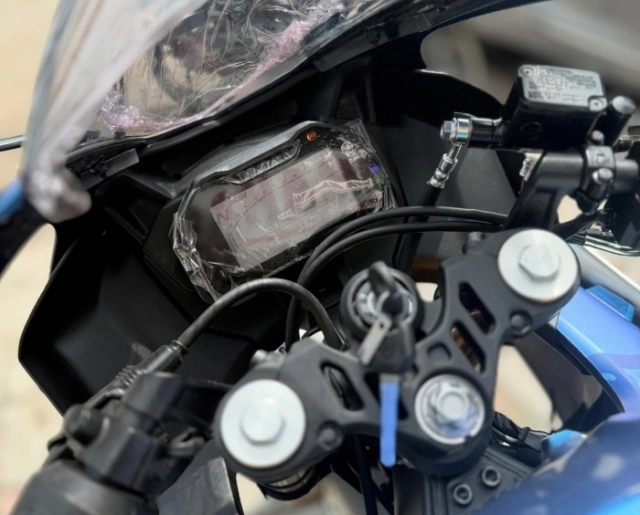 Soi chi tiết yamaha r15 2026 vừa ra mắt ở ấn độ - trang bị y chang mà giá bán chỉ từ 48 triệu đồng - 4