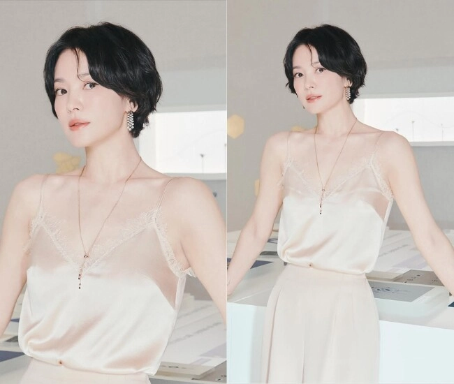 Song hye kyo cao chưa đến 1m7 nhưng diện quần jeans kiểu nào cũng đẹp nhìn cách phối đơn giản nhưng cực kỳ tôn dáng - 1