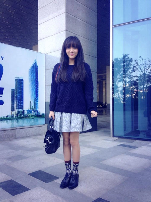 Thời trang thường ngày tươi trẻ của văn mai hương - 6