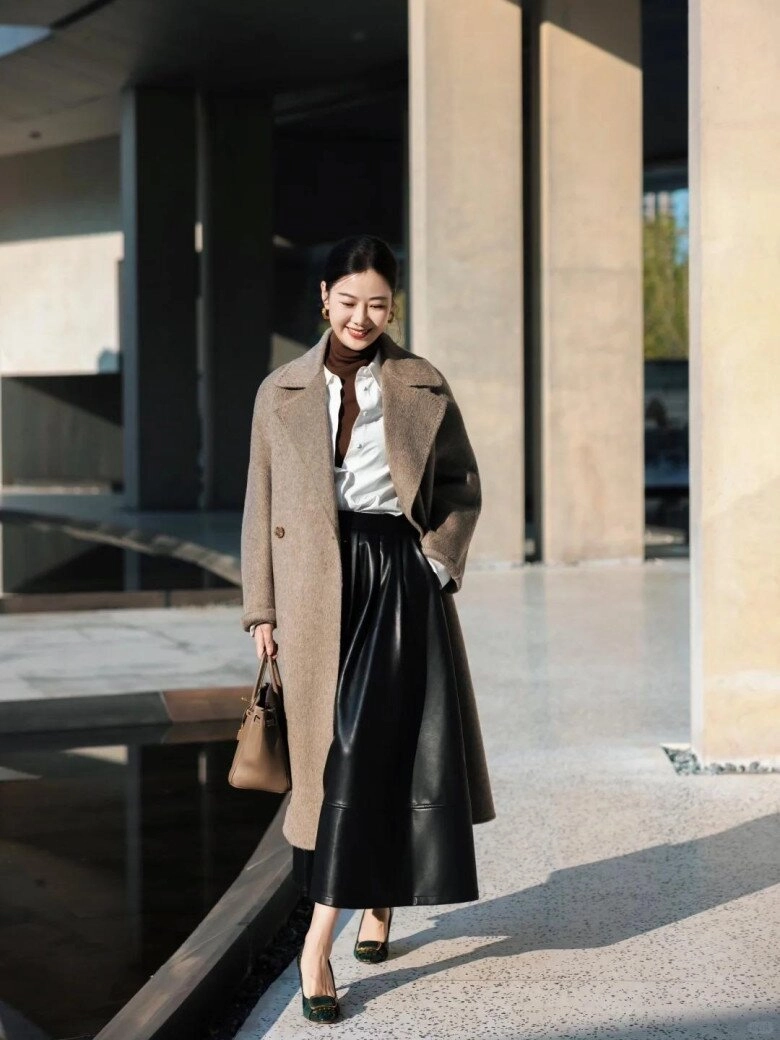 Thử cả trăm kiểu váy tôi rút ra 4 mẫu đỉnh chóp phối với áo phao hay áo khoác dài đều đẹp và hack dáng xuất sắc - 3