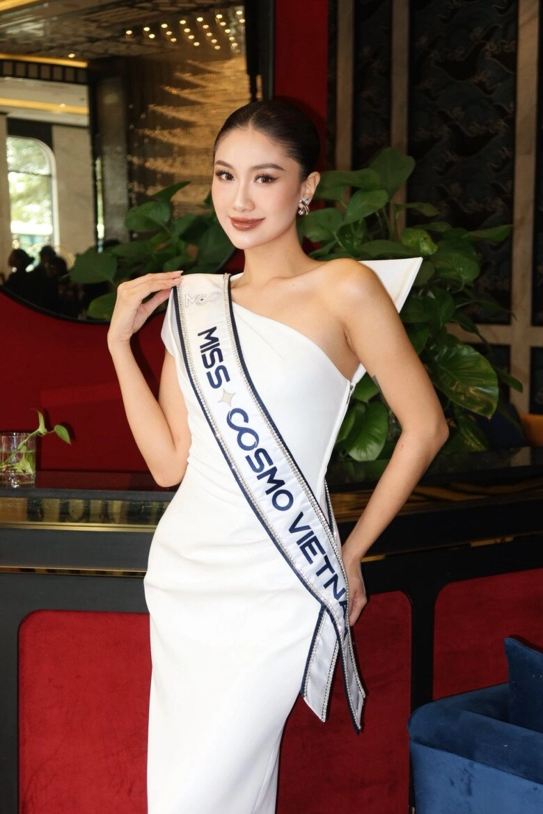 Tín hiệu vui của hoa hậu phương linh tại miss cosmo 2025 - 5