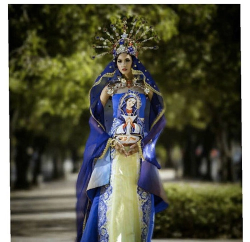 Trang phục dân tộc tại hh hoàn vũ 2014 gây tranh cãi - 2