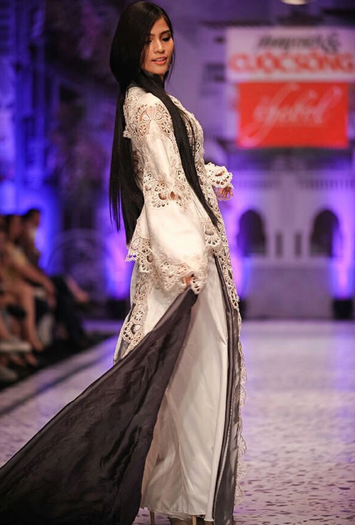 Trương thị may hút hồn với suối tóc huyền - 2