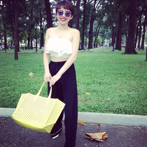 Tuần qua mỹ nhân việt đa dạng với street style - 1