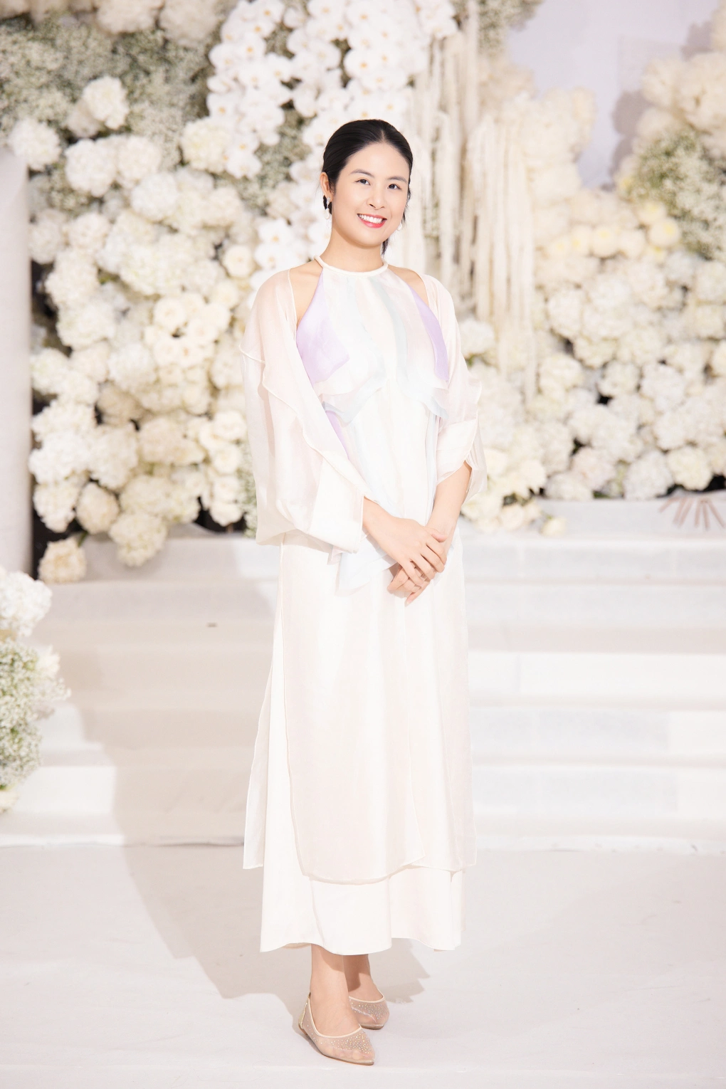 Váy áo của dàn hoa á hậu chưng diện dự đám cưới đỗ thị hà lương thùy linh liên tục đụng hàng với nhiều người đẹp - 15