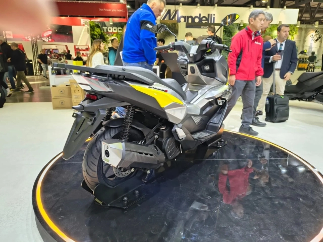 Voge sr125 gts - đối thủ mới cực kì đáng gờm của honda pcx 125 tại lục địa già - 22