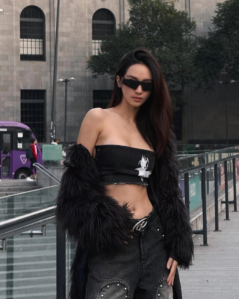 Vũ thúy quỳnh bị soi sống tiết kiệm vì mặc đi mặc lại một chiếc váy ren nhưng dân tình ngắm xong cũng phải mê - 15