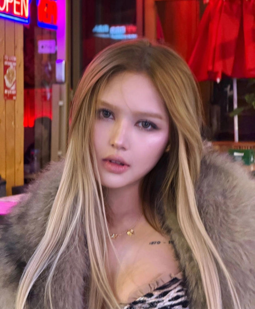 Xoài non gây sốt với body khét lẹt phong cách gợi cảm sau thời gian tăng cân mất kiểm soát - 2