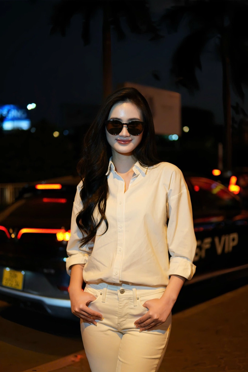 Ý nhi gây chú ý với phong cách sơ mi trắng tối giản - 4