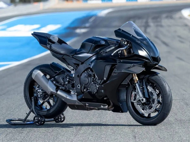 Yamaha yzf-r1 - 1