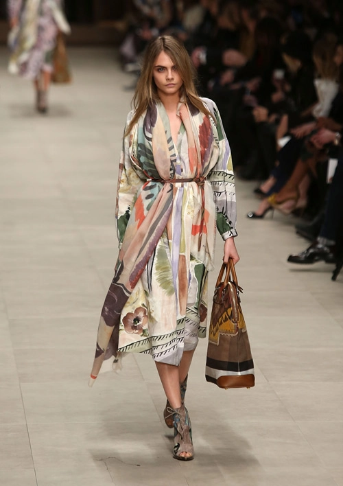 4 cặp chân hái ra tiền trên sàn diễn quốc tế 2014 - 3