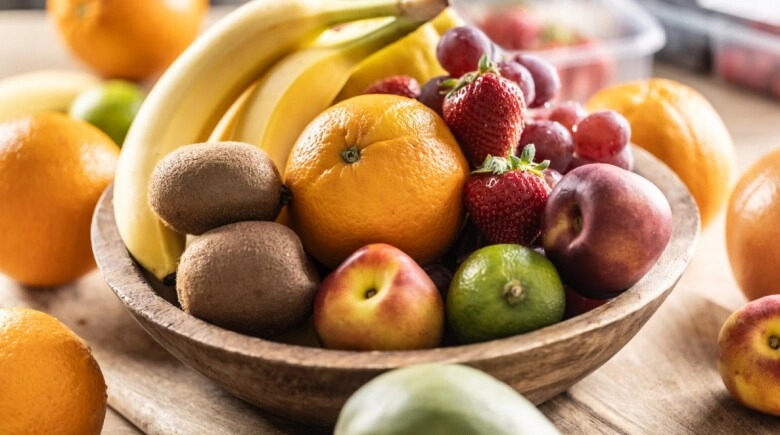 6 loại thực phẩm giúp tăng sản xuất keratin tóc dày bồng bềnh như vừa đi hấp tóc lại giảm hẳn gãy rụng - 3