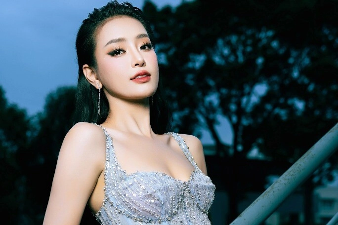 Á hậu học giỏi có trình ielts 80 đăng quang chưa bao lâu liền công khai dao kéo nay 24 tuổi mắc bệnh suýt bị liệt - 3