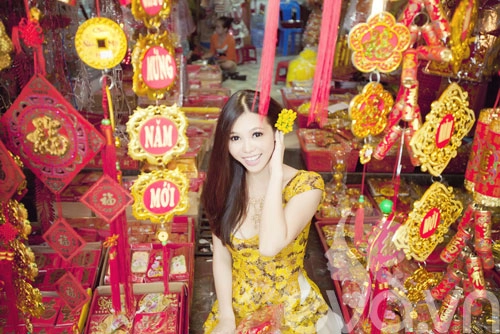 Bản sao jennifer phạm diện áo dài du xuân - 10