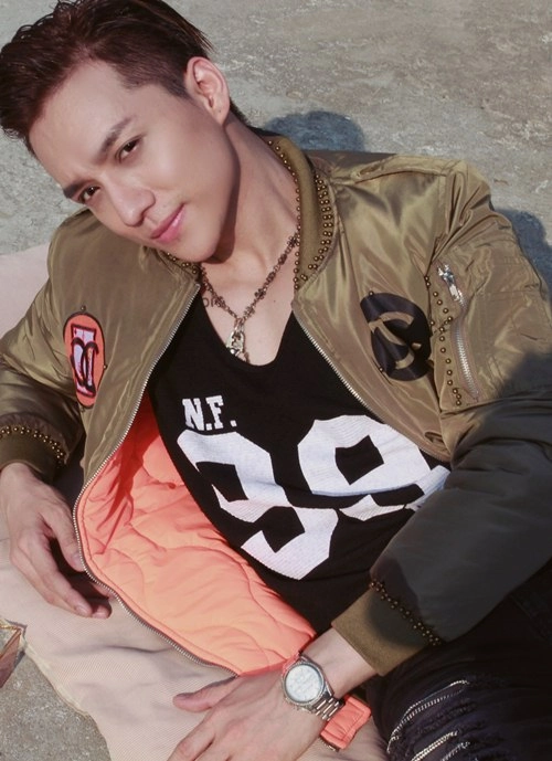 Bụng 6 múi của mỹ nam việt tại mister global 2016 - 4