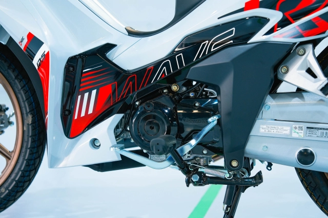 Cận cảnh chi tiết honda wave 125 r special edition profender vừa được nhập về nước ta - 20