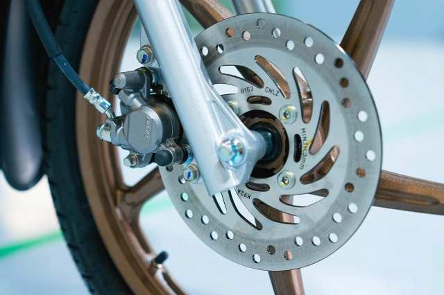 Cận cảnh chi tiết honda wave 125 r special edition profender vừa được nhập về nước ta - 25