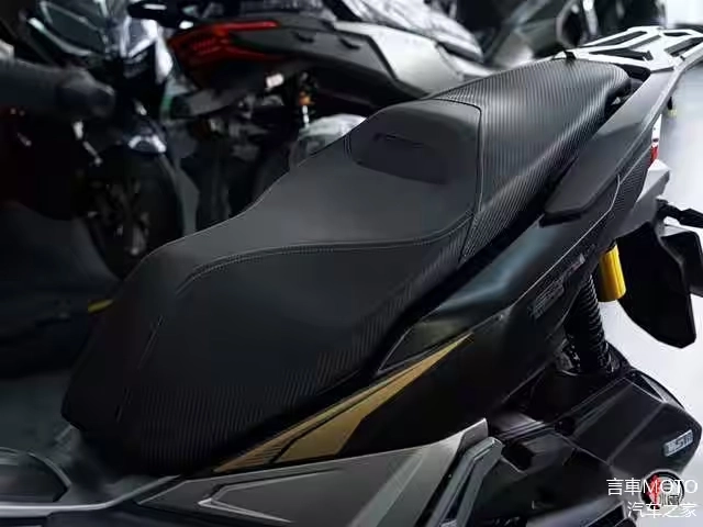 Cận cảnh đối thủ mới của honda adv 160 từ cfmoto - cái gì cũng có kể cả giá rẻ - 8