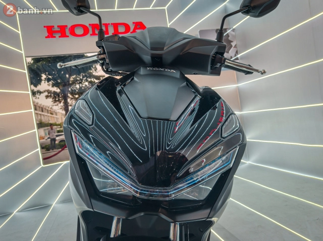 Cận cảnh honda air blade 2026 vừa ra mắt thị trường việt nam với mức giá hấp dẫn - 1