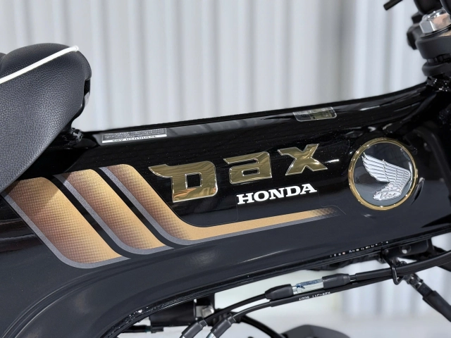 Cận cảnh phiên bản đặc biệt honda dax royal vừa cập bến thị trường việt nam với số lượng cực ít - 11