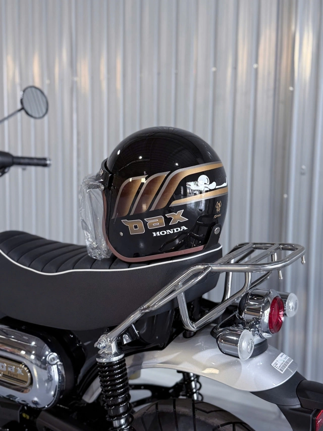 Cận cảnh phiên bản đặc biệt honda dax royal vừa cập bến thị trường việt nam với số lượng cực ít - 16