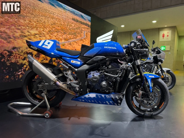 Cb1000f moriwaki khi chất cafe racer hòa cùng dna xe đua - 17