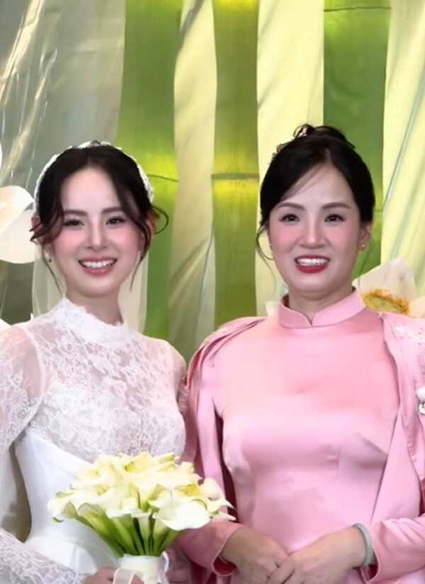 Chị gái hương liên có vẻ đẹp một 9 một 10 với em gái nhìn sang mẹ ruột mới thấy gia đình toàn cực phẩm nhan sắc - 5