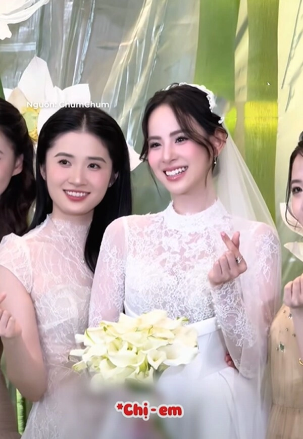 Chị gái hương liên có vẻ đẹp một 9 một 10 với em gái nhìn sang mẹ ruột mới thấy gia đình toàn cực phẩm nhan sắc - 6