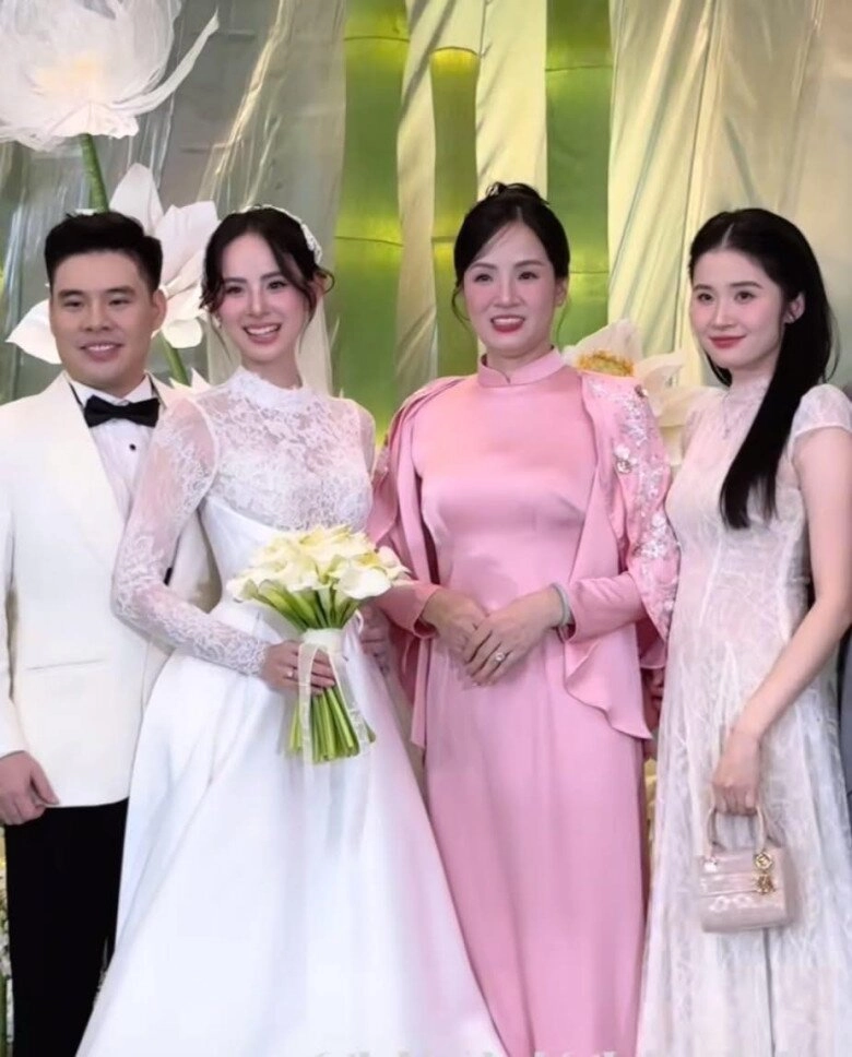 Chị gái hương liên có vẻ đẹp một 9 một 10 với em gái nhìn sang mẹ ruột mới thấy gia đình toàn cực phẩm nhan sắc - 8